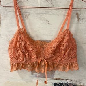 NWOT‎ Lacey Bralette